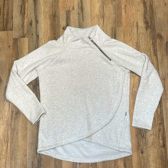 Women’s Athleta Sweatshirt, Size Large - Picture 1 of 5